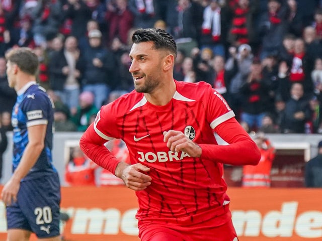 Vincenzo Grifo celebrates scoring for Freiburg on February 8, 2025