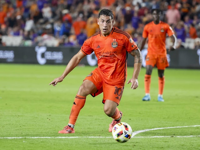 Ezequiel Ponce of Houston Dynamo in action against Seattle Sounders on November 3, 2024