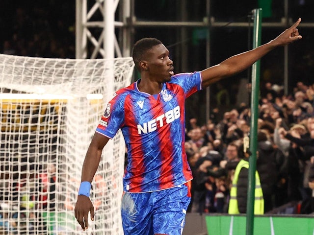 Ismaila Sarr celebrates after scoring for Crystal Palace on February 25, 2025