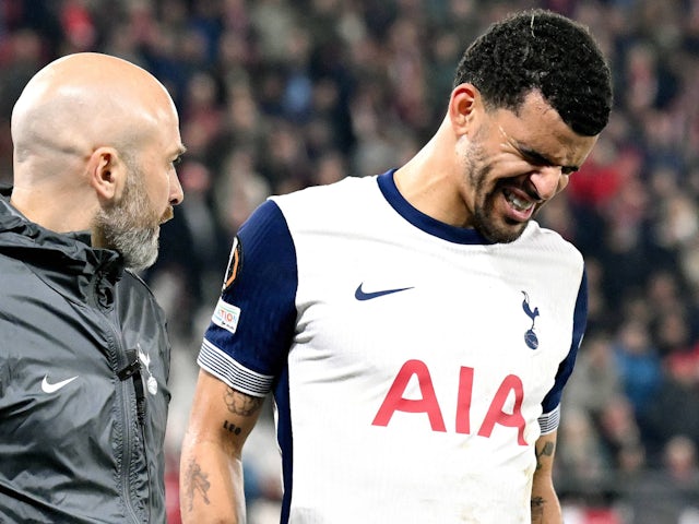 Tottenham Hotspur's Dominic Solanke goes off injured on March 6, 2025