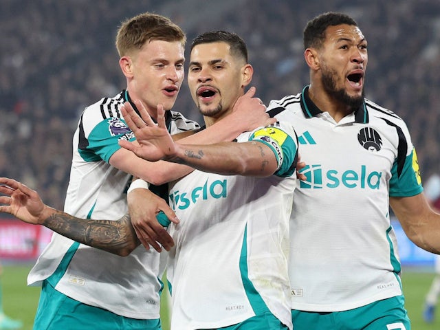 Newcastle United's Bruno Guimaraes celebrates with Harvey Barnes and Joelinton on March 10, 2025