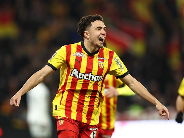 Neil El Aynaoui celebrates scoring for Lens on March 1, 2025